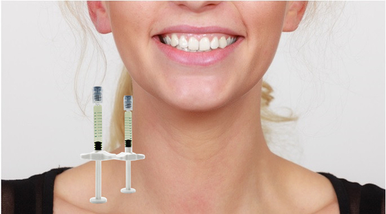 Plumper lèvres Remplisseur cutané Traitement par injection Acide hyaluronique Remplisseurs du visage