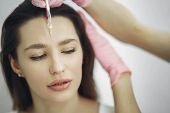 Acide hyaluronique lié croisé injectable Filler cutané Gel hyaluronate sodique