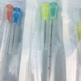 Astuce émoussée Microcannula d'emballage stérile pour l'usage cutané de remplisseur
